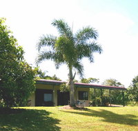 Daintree Mountain View Retreat and Vanilla Beans - Accommodation Coffs Harbour