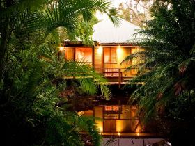 Hunchy Hideaway - Accommodation Coffs Harbour 0