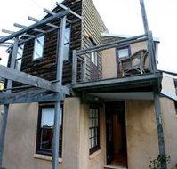 Pamela's Beach House  Studio - Accommodation Coffs Harbour