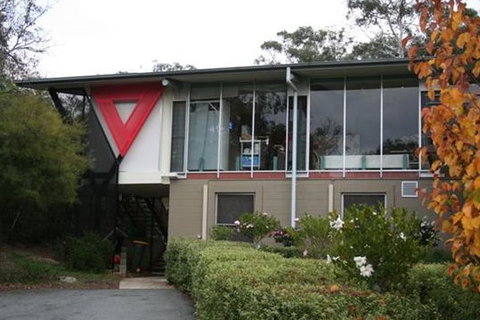 Bush Capital Lodge - Accommodation Coffs Harbour 0