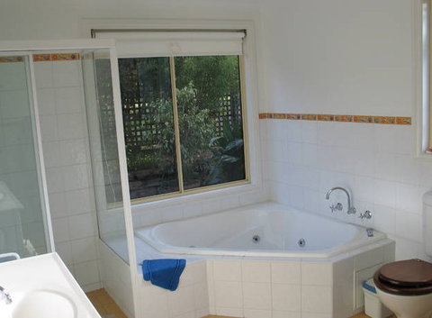 The Lodge - Far Meadow - Accommodation Coffs Harbour 2