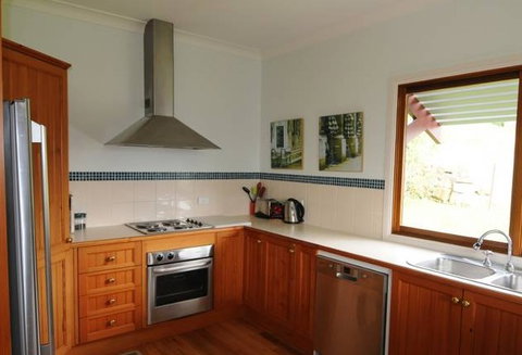 Blue Roo House - Accommodation Coffs Harbour 0
