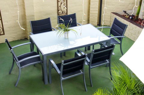 Crescent Motel - Accommodation Coffs Harbour 2