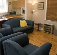 Emaroo Cottage on Williams Street - Accommodation Coffs Harbour