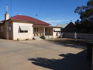 Townhouse Five - Accommodation Coffs Harbour 1