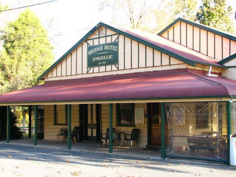Bridge Hotel At Jingellic - Accommodation Coffs Harbour 0