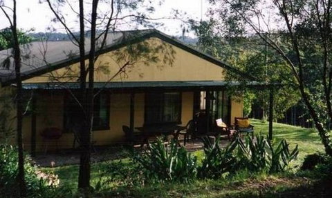 Bella Vista Cottage - Accommodation Coffs Harbour 0