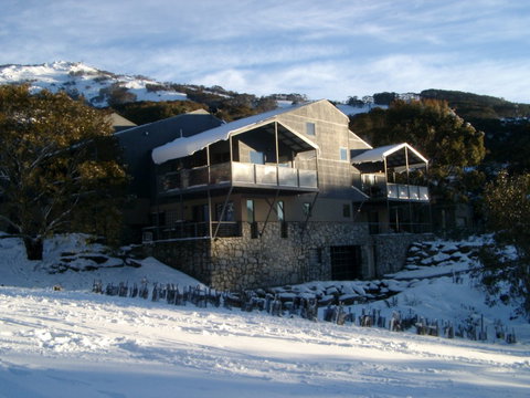 Snowbound Chalets - Accommodation Coffs Harbour 5