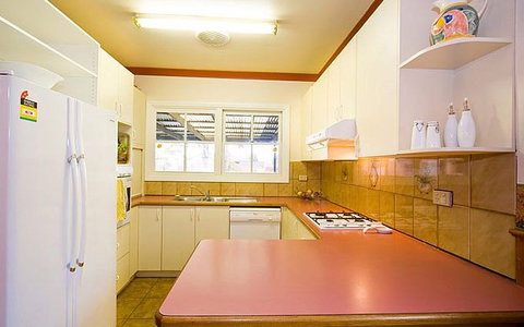 Enjoy Albury - Accommodation Coffs Harbour 1