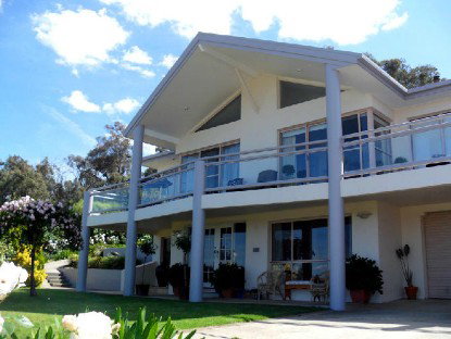 Easternview Heights Boutique Accommodation - Accommodation Coffs Harbour 1