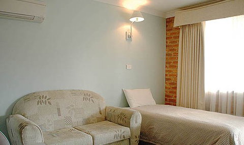 The Crossing Motel - Accommodation Coffs Harbour 2