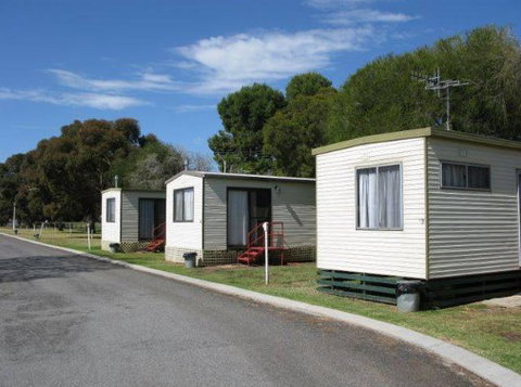 Leeton Caravan Park - Accommodation Coffs Harbour 2