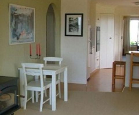 Cherry Tree Guesthouse - Accommodation Coffs Harbour 2