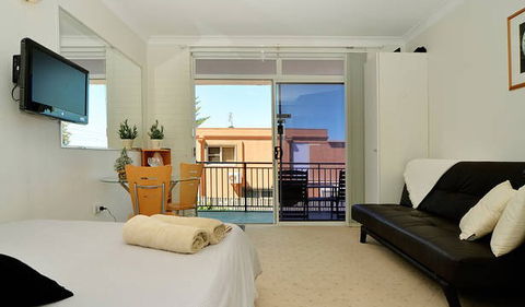 Beach Studio On Bombo - Accommodation Coffs Harbour 5