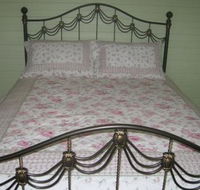 Camelot Retreat - Accommodation Coffs Harbour