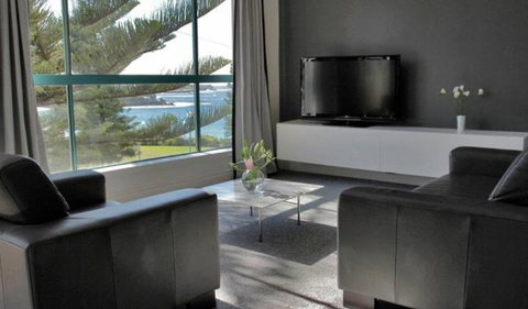 AeA The Coogee View Beachfront Serviced Apartments - Accommodation Coffs Harbour 3