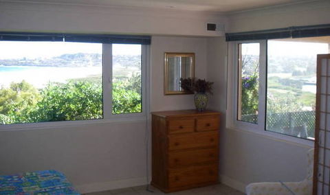 A Beach House Near Manly - Accommodation Coffs Harbour 1