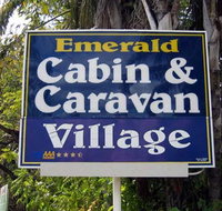 Emerald Cabin and Caravan Village - Accommodation Coffs Harbour