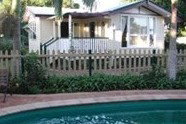 Flora Alba Cottage And Jacaranda On Pallas - Accommodation Coffs Harbour 3