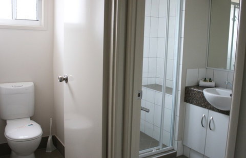 Lake Somerset Holiday Park - Accommodation Coffs Harbour 2