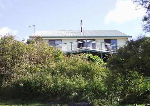 Bunya Views - Holiday Home - Accommodation Coffs Harbour 2