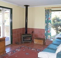 Pademelon Lodge - Holiday Home - Accommodation Coffs Harbour