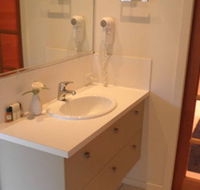 Ravensbourne Escape Silverwood Lodge - Accommodation Coffs Harbour