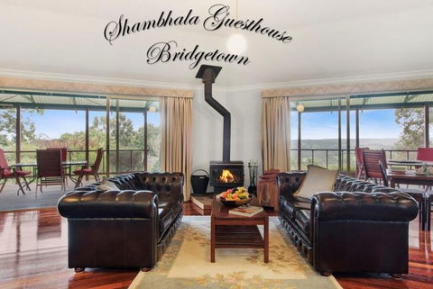 Shambhala Guesthouse - Accommodation Coffs Harbour 9