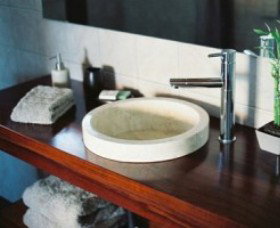 Barefoot Bungalows - Accommodation Coffs Harbour 0