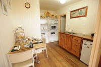 Carter Cottages - Accommodation Coffs Harbour 8