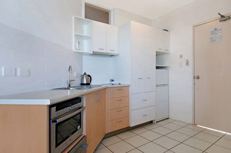Coolum Baywatch Resort - Accommodation Coffs Harbour 4