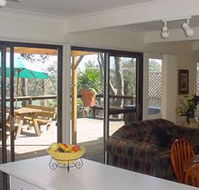 Lakeview Cottage - Accommodation Coffs Harbour
