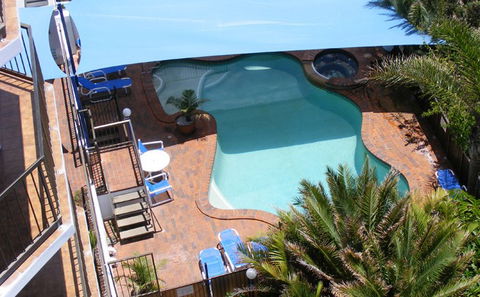 Beach Palms Holiday Apartments - Accommodation Coffs Harbour 2