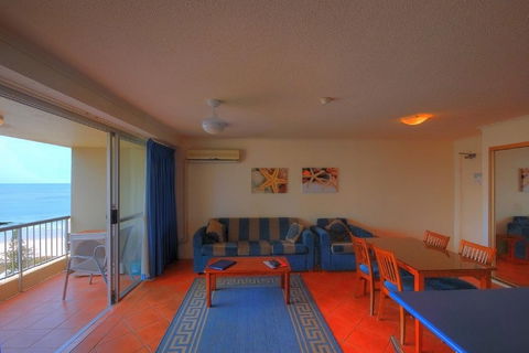 Surfers Beachside Holiday Apartments - Accommodation Coffs Harbour 1