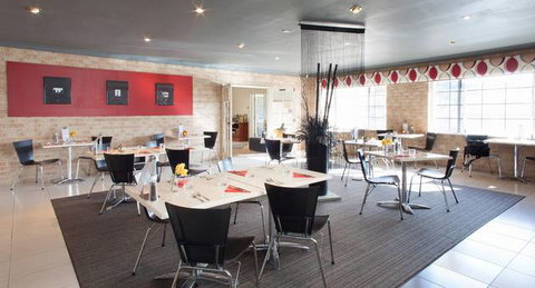 Banksia Gardens Resort Motel - Accommodation Coffs Harbour 2