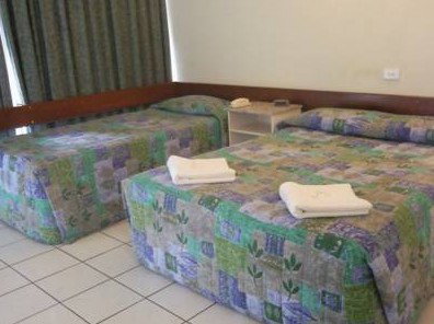 Palms Motel - Accommodation Coffs Harbour 2