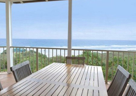Whale Watch Ocean Beach Resort - Accommodation Coffs Harbour 2