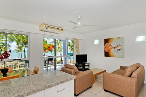 Agincourt Beachfront Apartments - Accommodation Coffs Harbour 6
