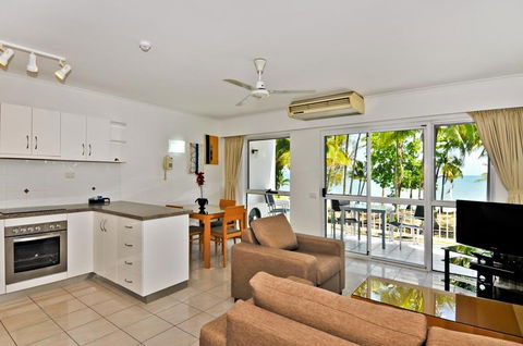 Agincourt Beachfront Apartments - Accommodation Coffs Harbour 7