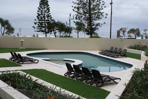 Zenith Apartments - Accommodation Coffs Harbour 3