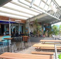 Beachfront Hotel - Accommodation Coffs Harbour