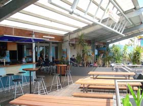 Beachfront Hotel - Accommodation Coffs Harbour 0