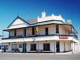 Seabreeze Hotel - Accommodation Coffs Harbour 0
