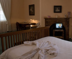 Imperial Fine Accommodation - Accommodation Coffs Harbour 0