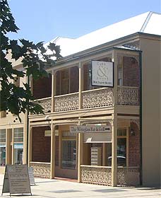 Cobb & Co Court Boutique Hotel - Accommodation Coffs Harbour 0