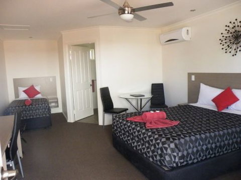 Hillston Motor Inn On High - Accommodation Coffs Harbour 1