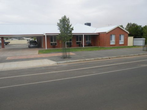 Hillston Motor Inn On High - Accommodation Coffs Harbour 4