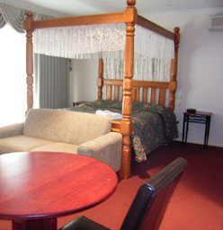 Sanctuary House Resort Motel - Healesville - Accommodation Coffs Harbour 2