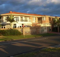 Lake Haven Motor Inn - Accommodation Coffs Harbour