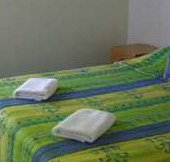 Noosa Parade Holiday Inn - Accommodation Coffs Harbour